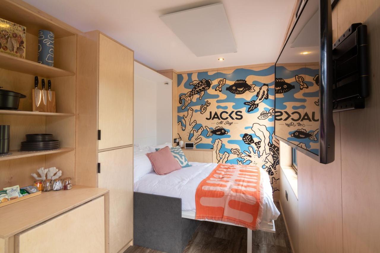The Reef - Unique Hot Tub Cabin In Millport Kültér fotó